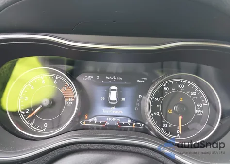 2020 Jeep Cherokee Trailhawk 4X4 z USA, uszkodzony, nr VIN 1C4PJMBX4LD623583